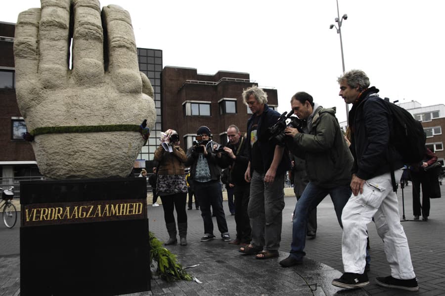 Halve eeuw gedoogbeleid voor cannabis: kranslegging in Hilversum, expositie in Eindhoven
